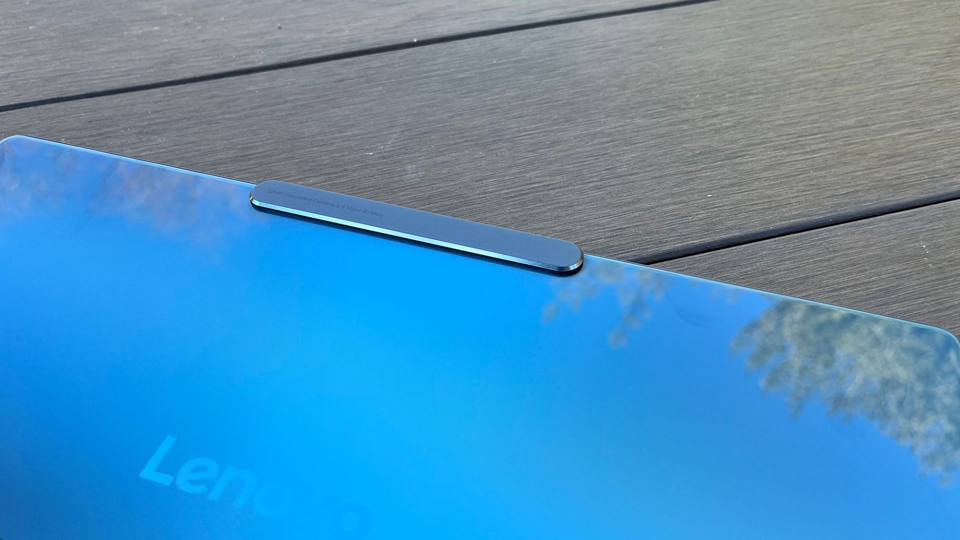 Lenovo Yoga Slim 9i впечатлил меня, несмотря на цену и отсутствие аудиоразъема фото