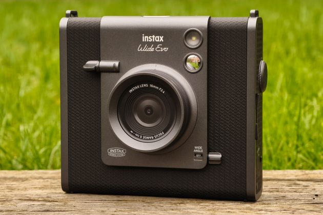 Fujifilm Instax Wide Evo