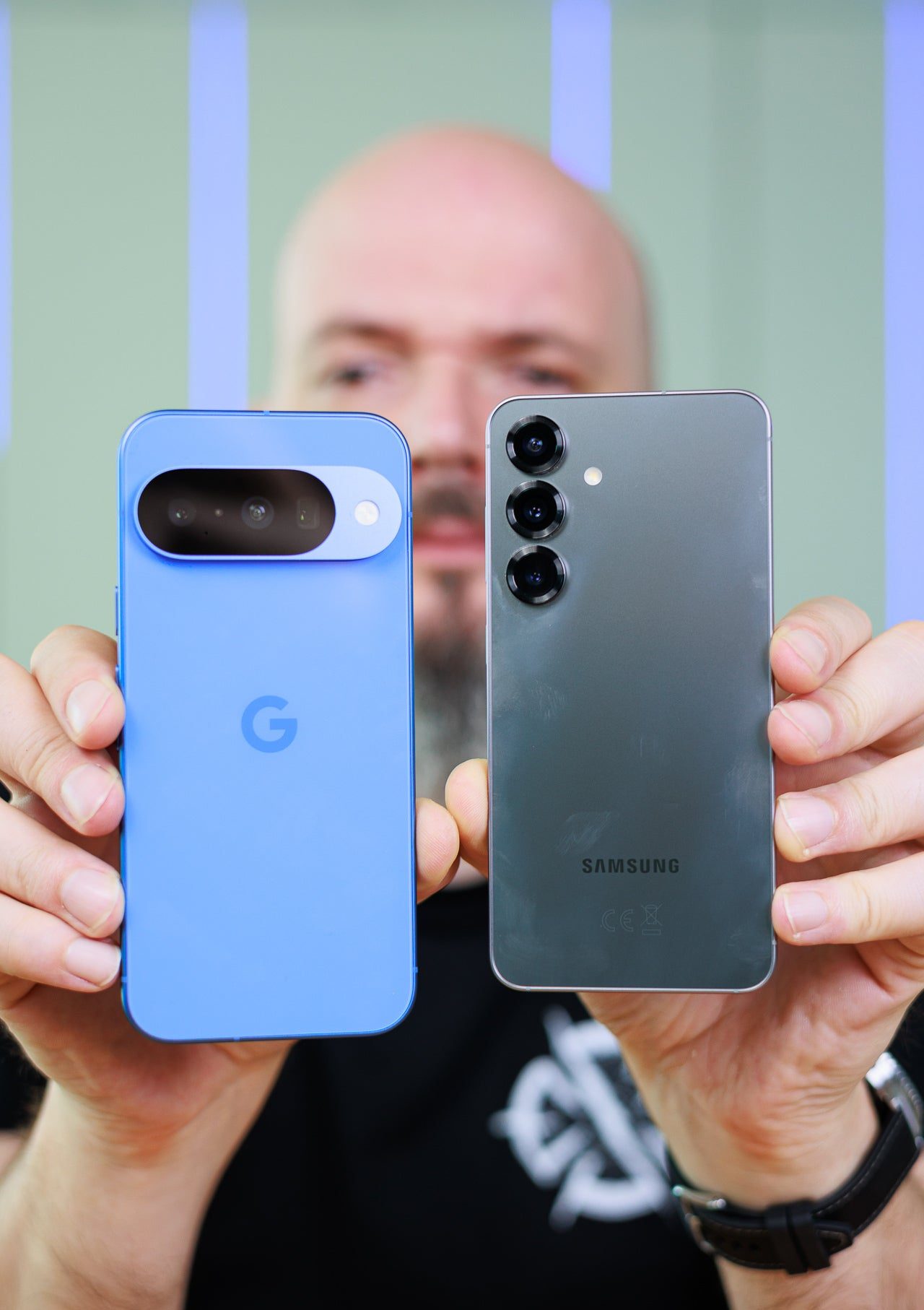 Pixel 10 и Galaxy S25 