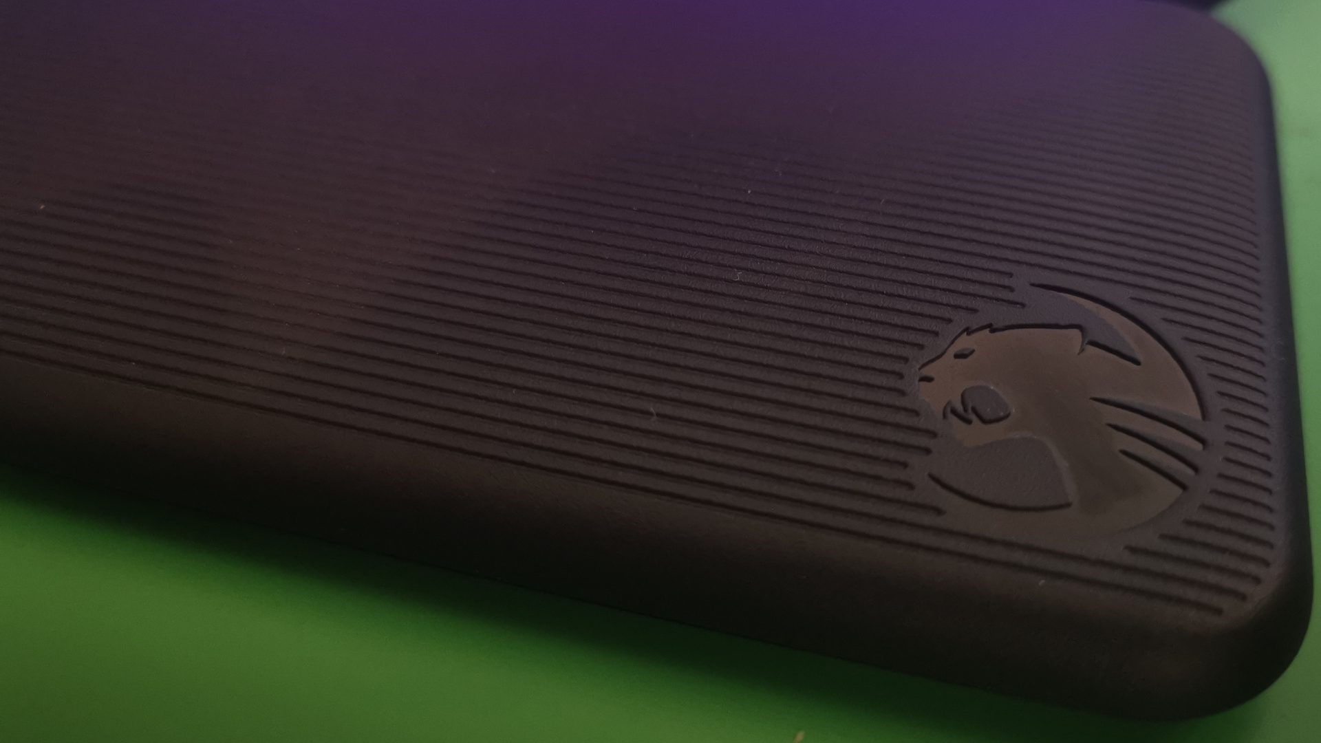 Обзор Roccat Magma — тихая мембранная клавиатура с RGB картинка Roccat Magma