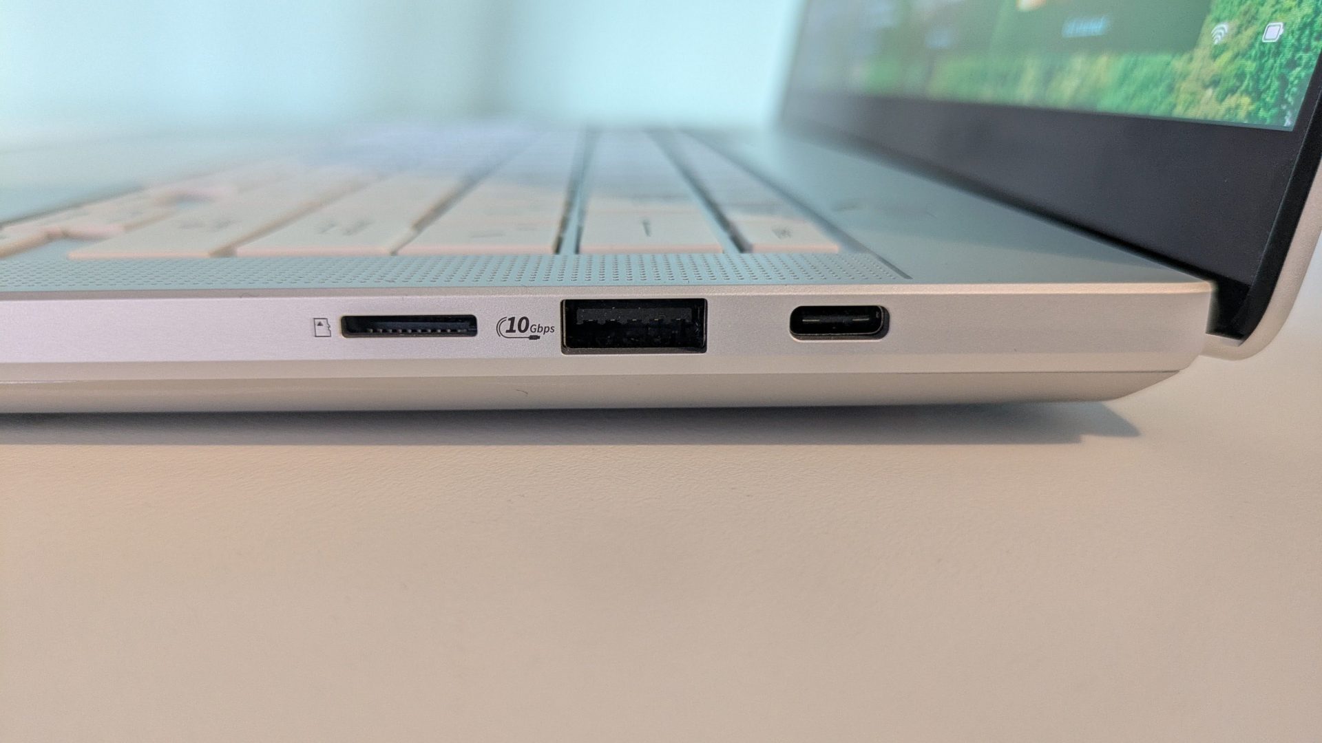  Asus ROG Zephyrus G14 (2025)