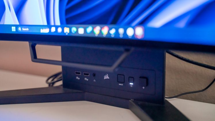 Corsair Xeneon Flex 45WQHD240