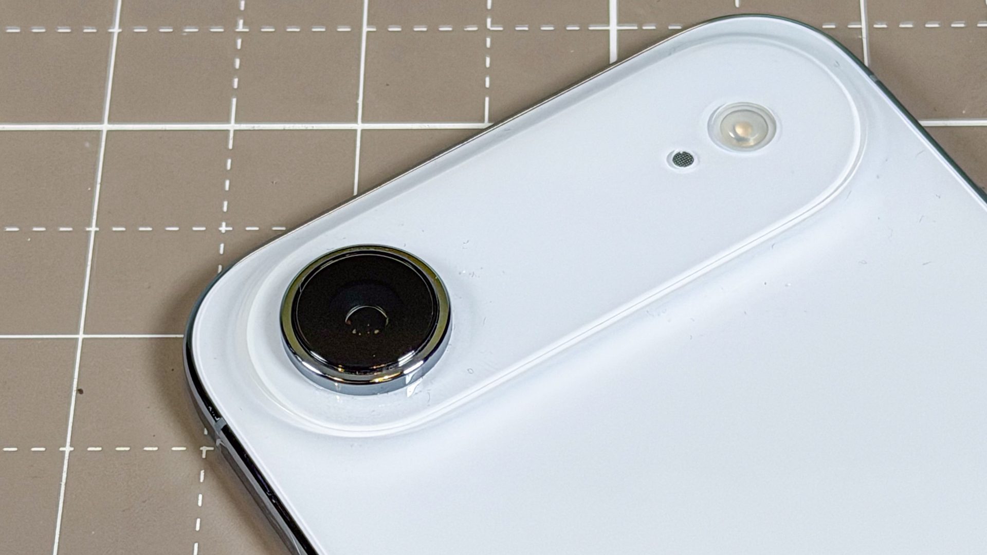 Обзор Apple iPhone Air — тонкий, прочный и очень быстрый картинка Apple iPhone Air