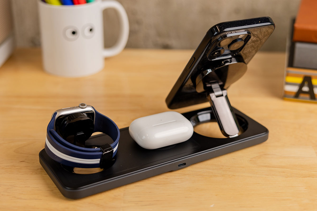 Anker MagGo (3-в-1 Pad)