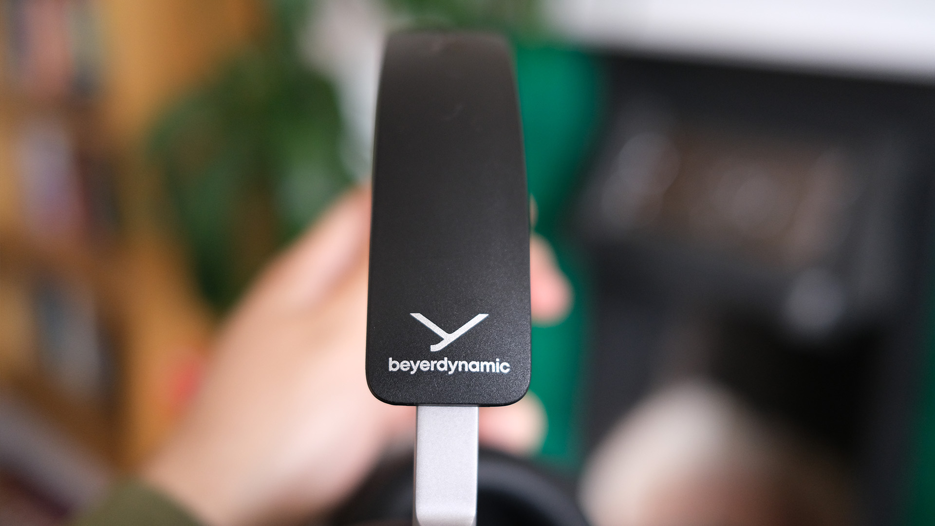 Обзор Beyerdynamic Aventho 300 — звук и АКБ картинка Beyerdynamic Aventho 300