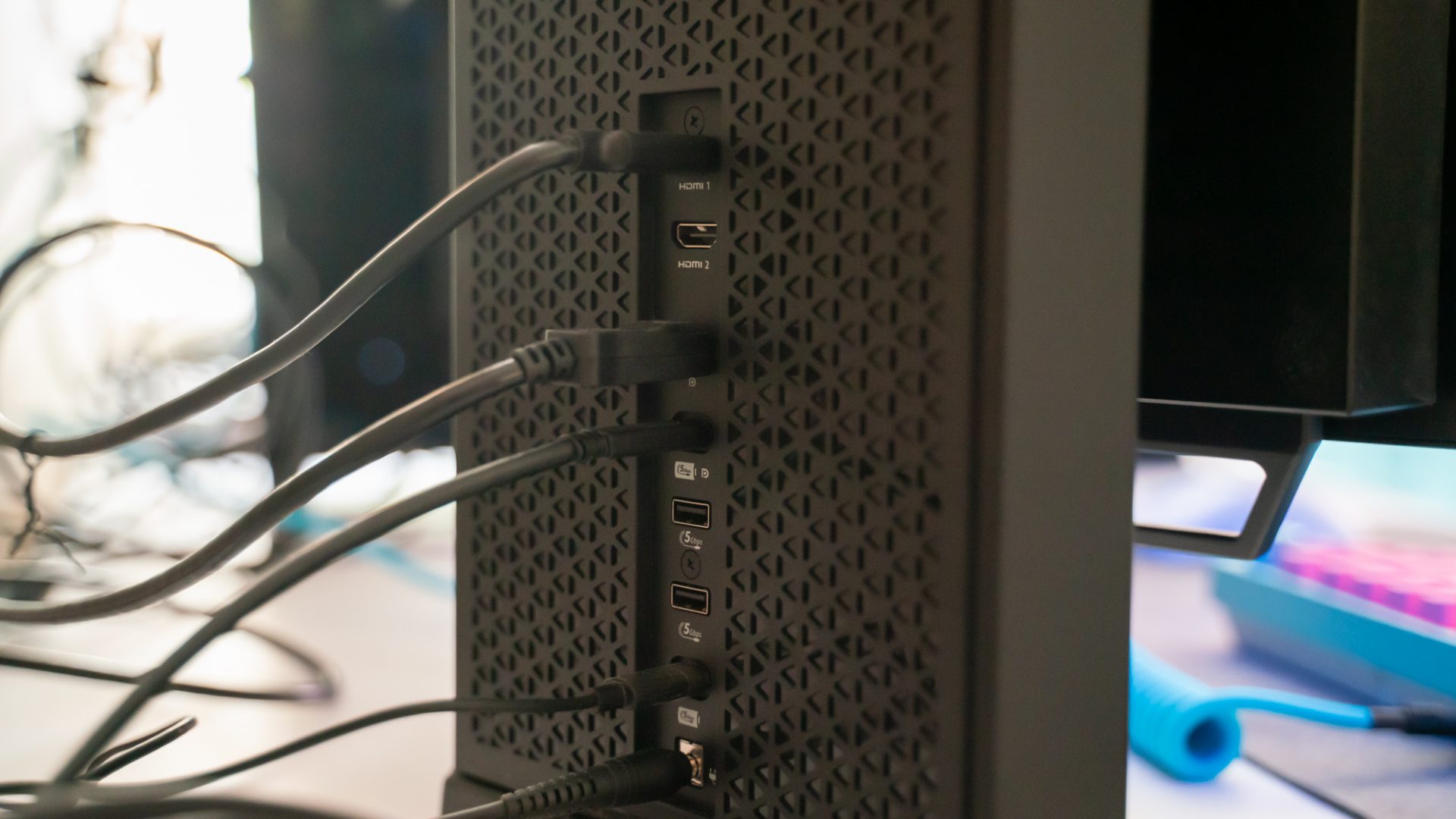 Corsair Xeneon Flex 45WQHD240