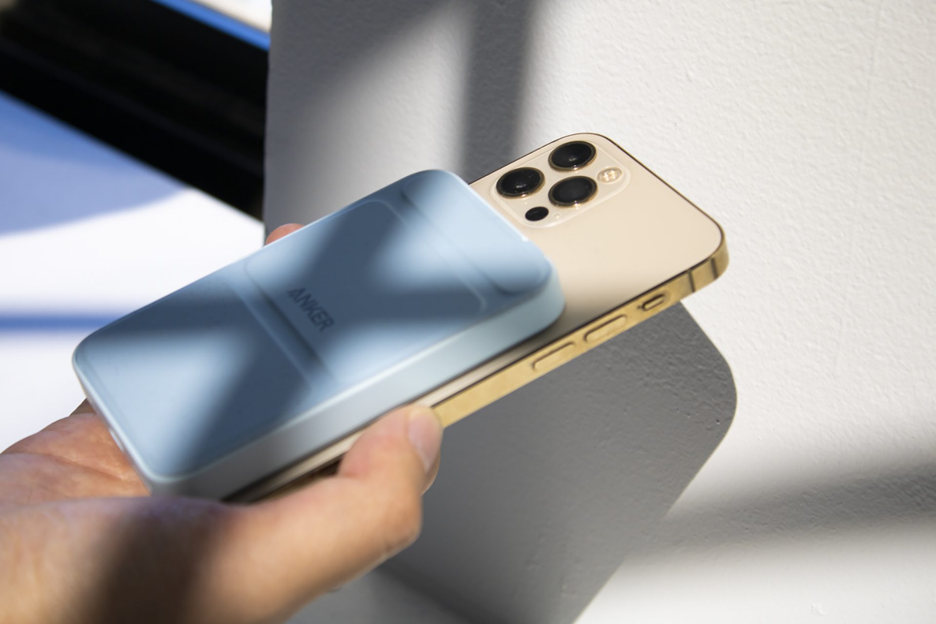 Тесты Anker 622 – зарядка и магнитная фиксация