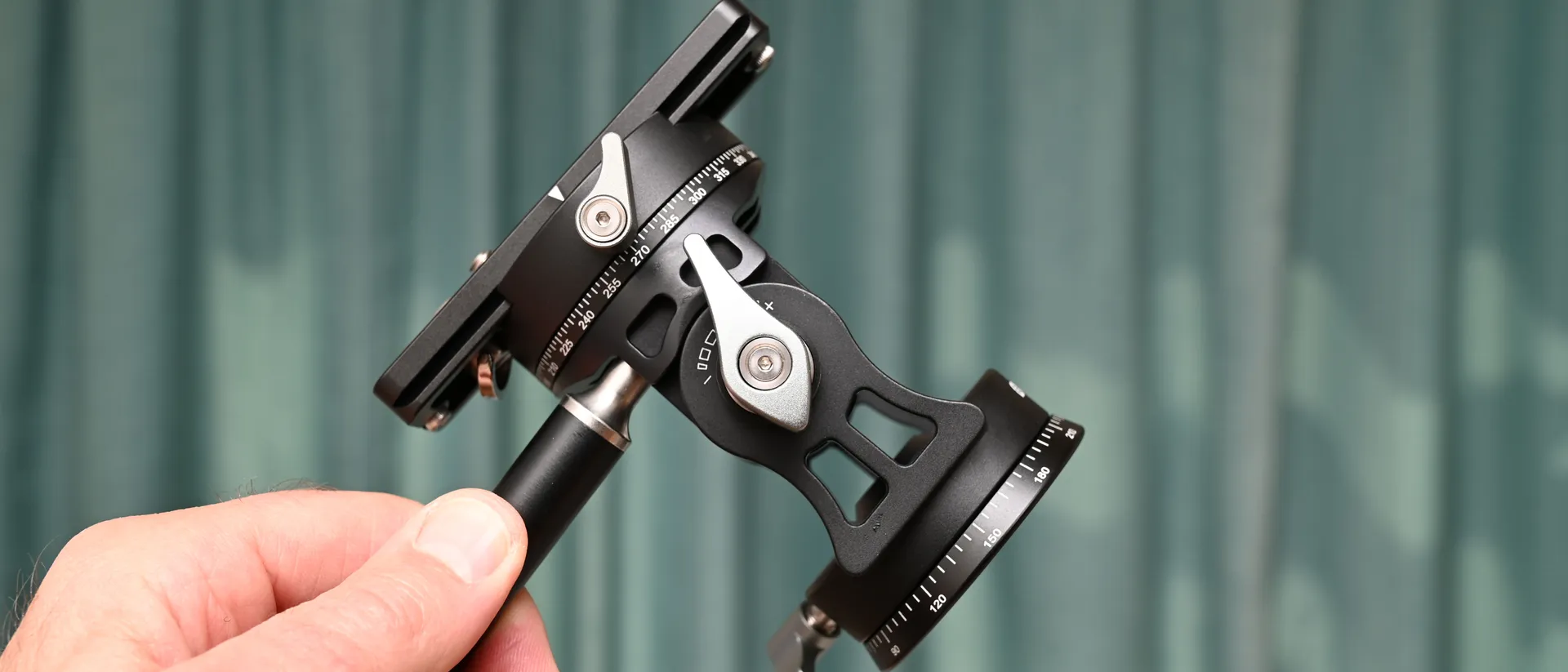 Обзор Leofoto VH-30R: компактная видеоголова картинка Leofoto VH-30R