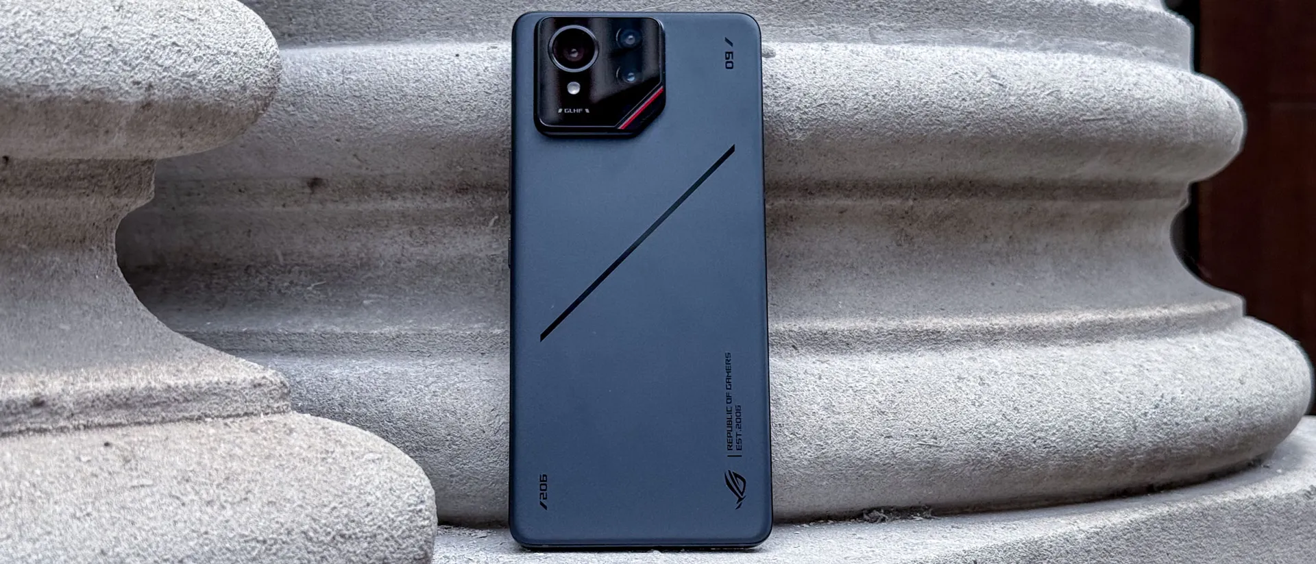 461714Плюсы и минусы ROG Phone 9 Pro для гейминга