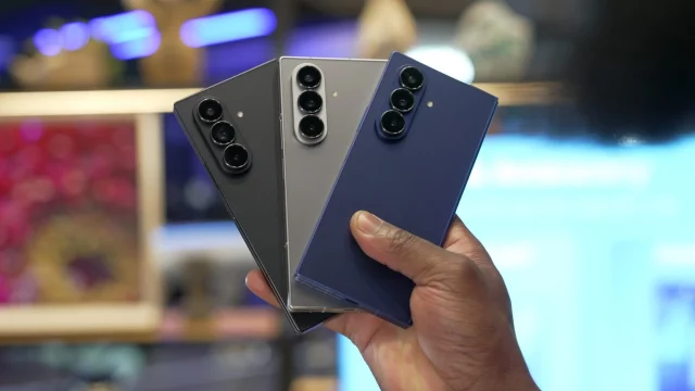 10 самых популярных телефонов Топ-10 самых популярных телефонов за 37 неделю