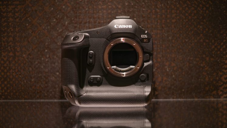 Canon EOS R1