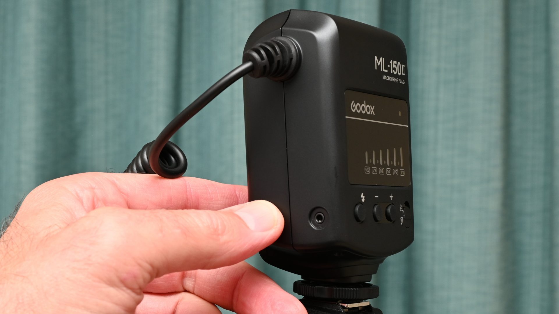 Обзор Godox ML-150II Macro Ring Flash — простая и ровная вспышка картинка Godox ML-150II Macro Ring Flash