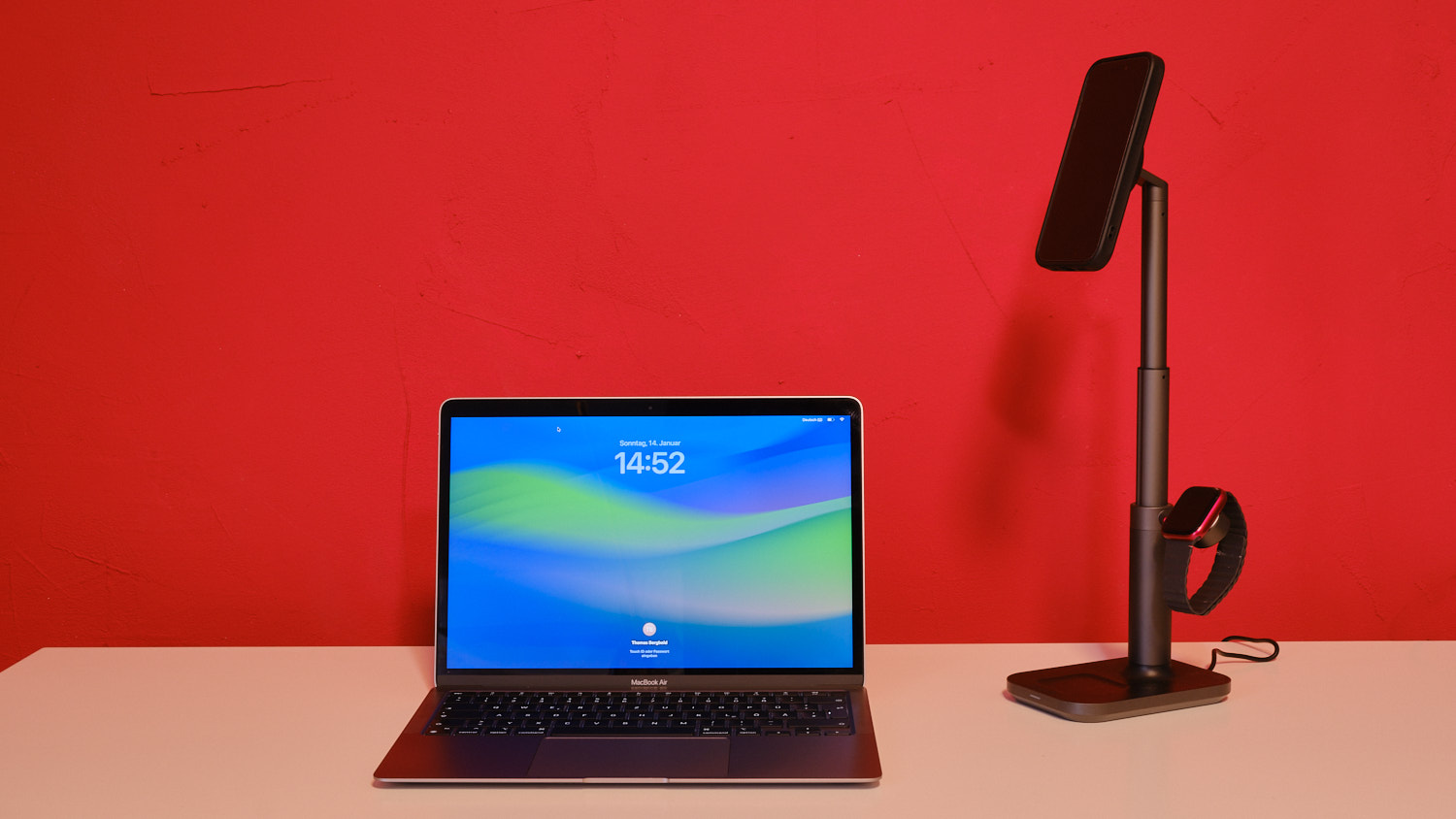 беспроводные зарядки MagSafe для iPhone