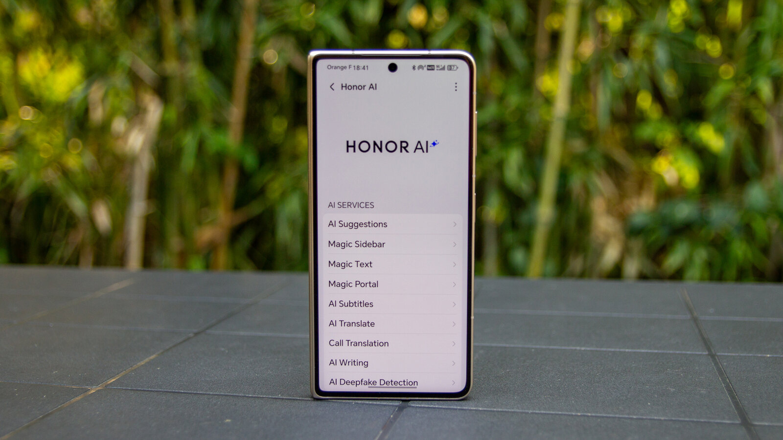 Honor Magic V5