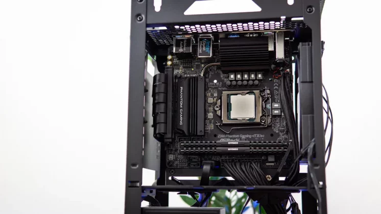 Phanteks Evolv Shift 2-13