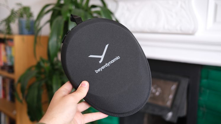 Beyerdynamic Aventho 300