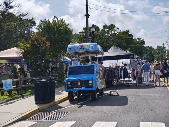 Motorola Razr Plus (2025)