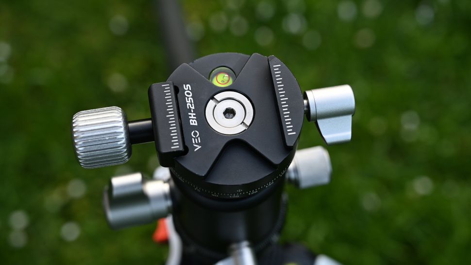 Vanguard VEO 3+ 303CBS-12