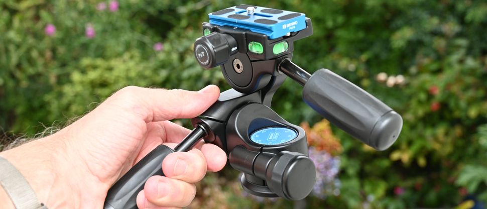 Тесты Benro HD2A: плавность хода и балансировка картинка Benro HD2A-12