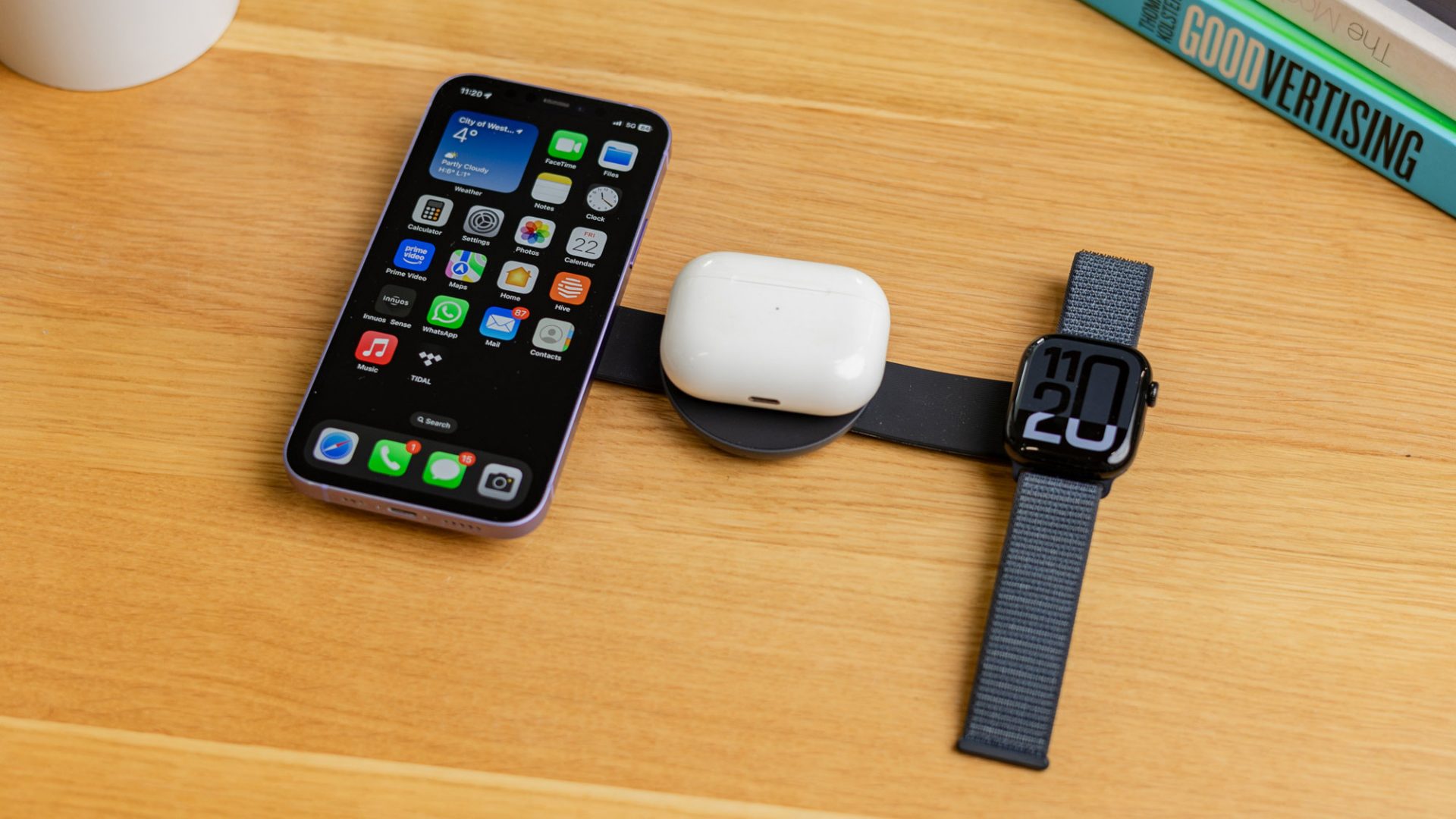 беспроводные зарядки MagSafe для iPhone