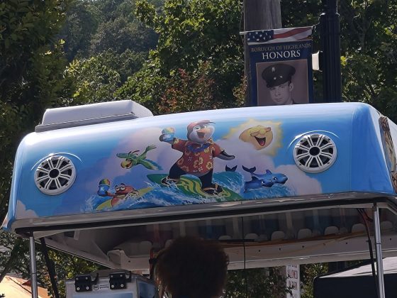 Motorola Razr Plus (2025)