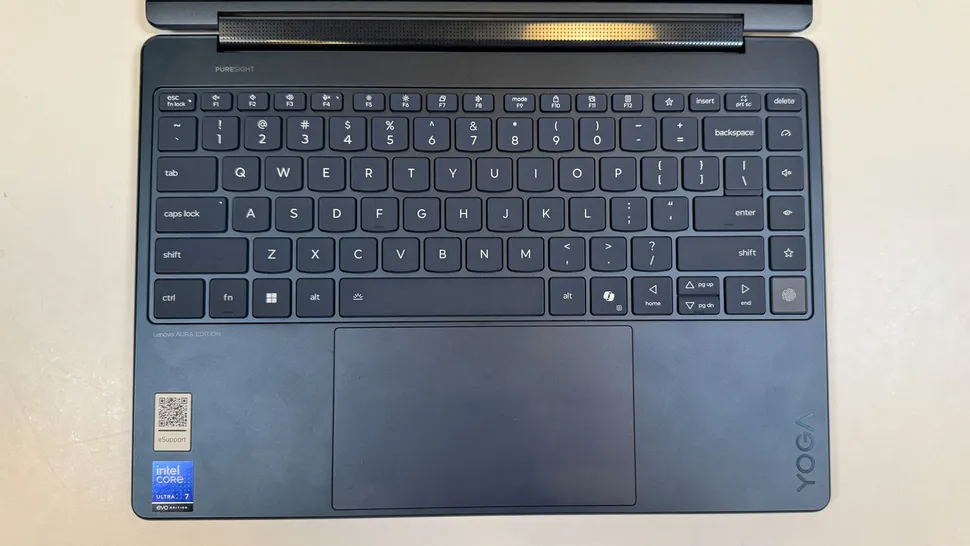 Lenovo Yoga 9i 2-in-1 Aura Edition-13