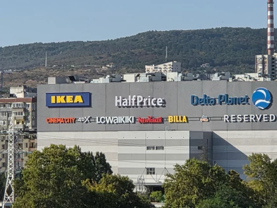 Pixel 10 против Galaxy S25