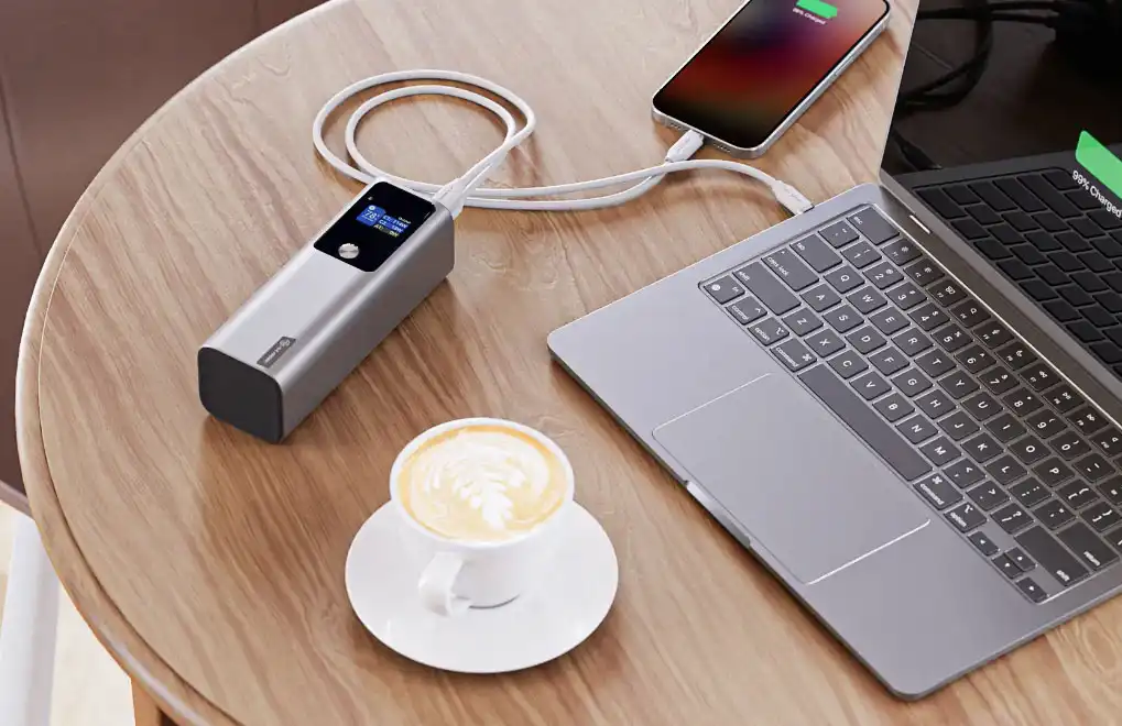 Alogic Ark на 27 000 мАч