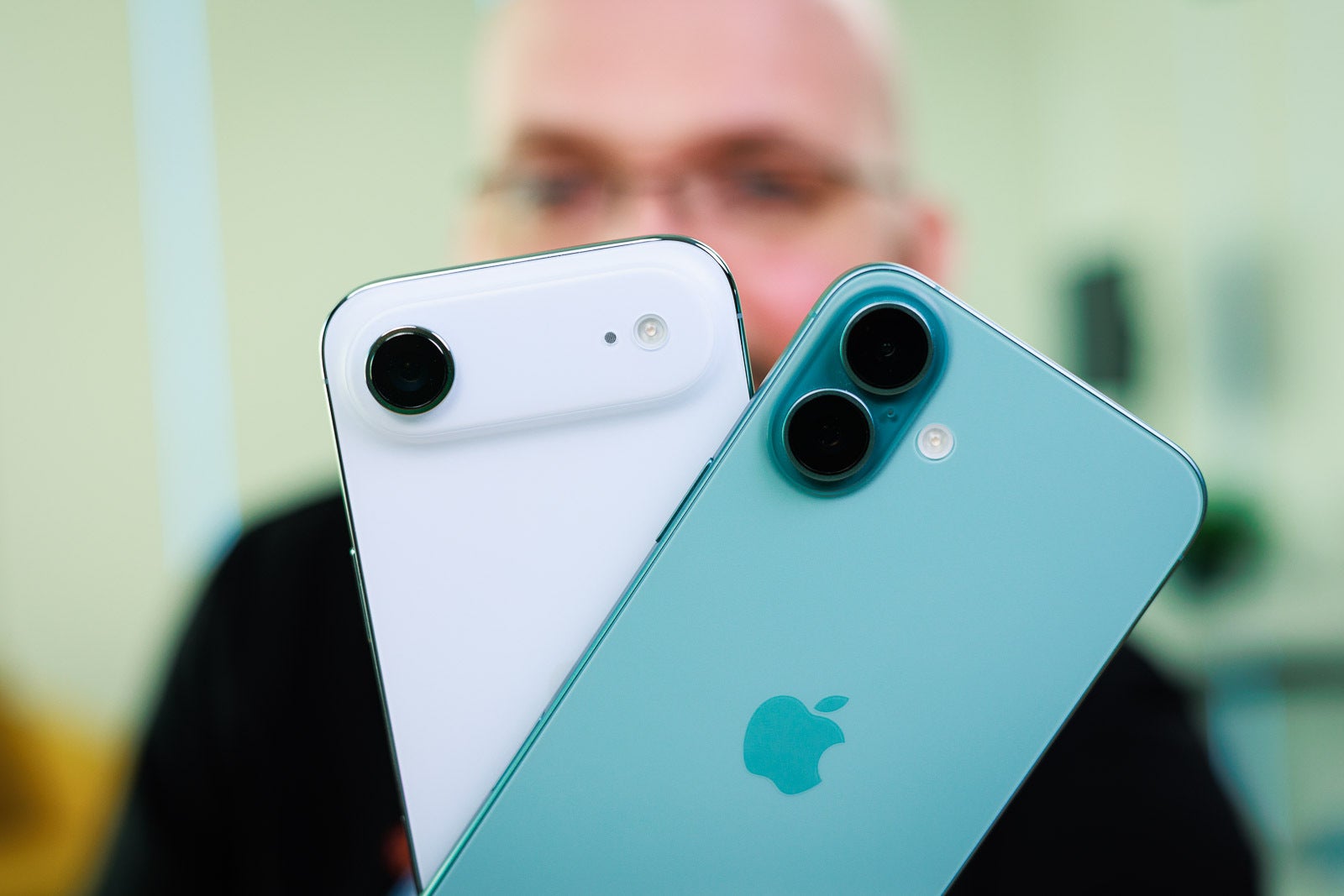 iPhone Air против iPhone 16 Plus