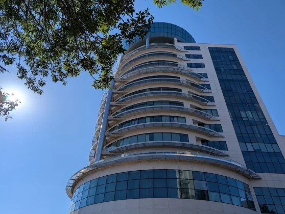 Google Pixel 10 и Pixel 9