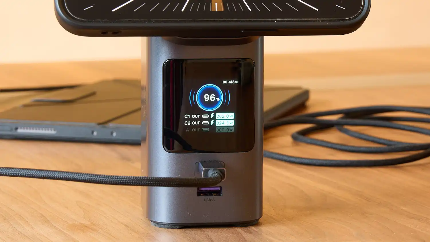 Ugreen Nexode Qi2 Powerbank-2