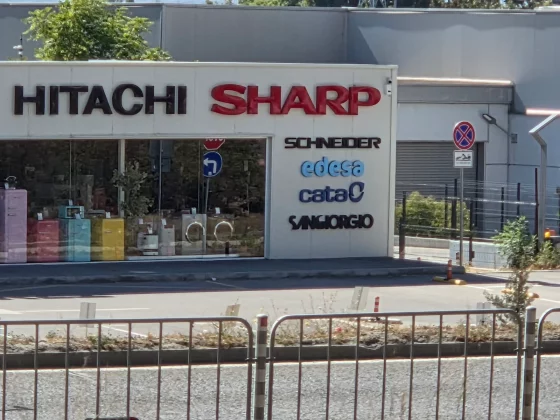 iPhone 17 против Galaxy S25: битва флагманов