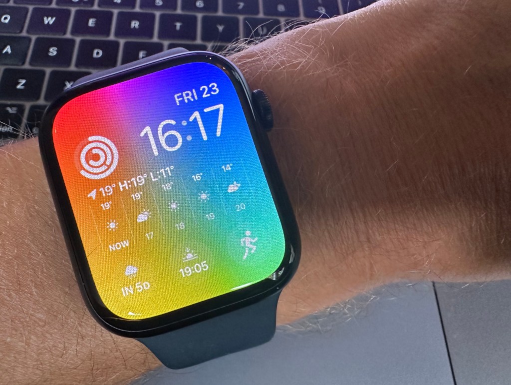 Apple Watch Series 8