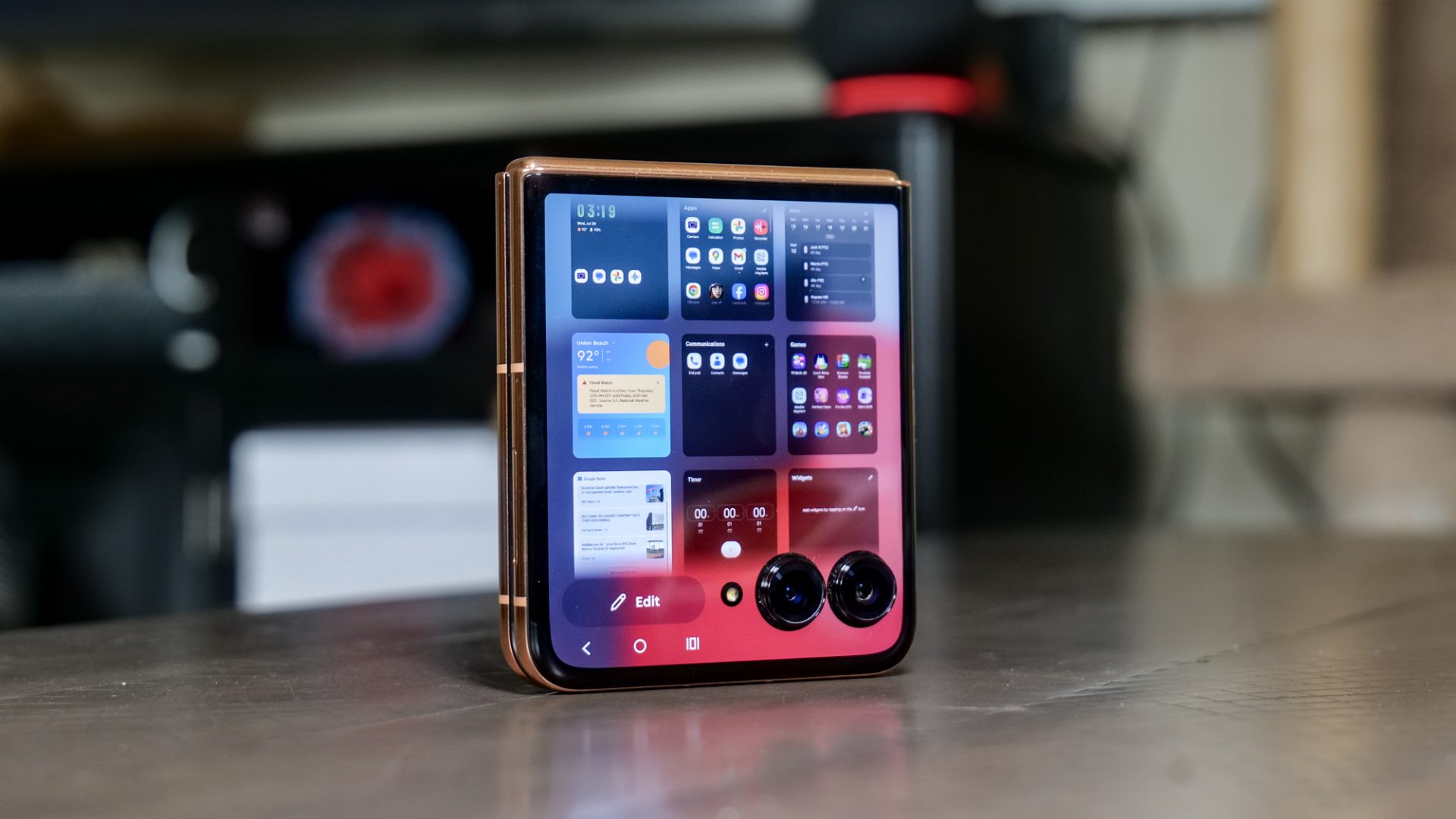 Motorola Razr Plus (2025) 