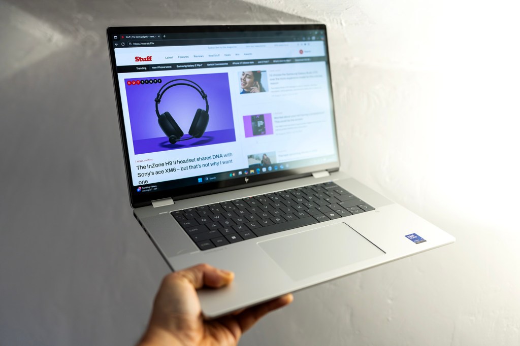 HP OmniBook X Flip 16