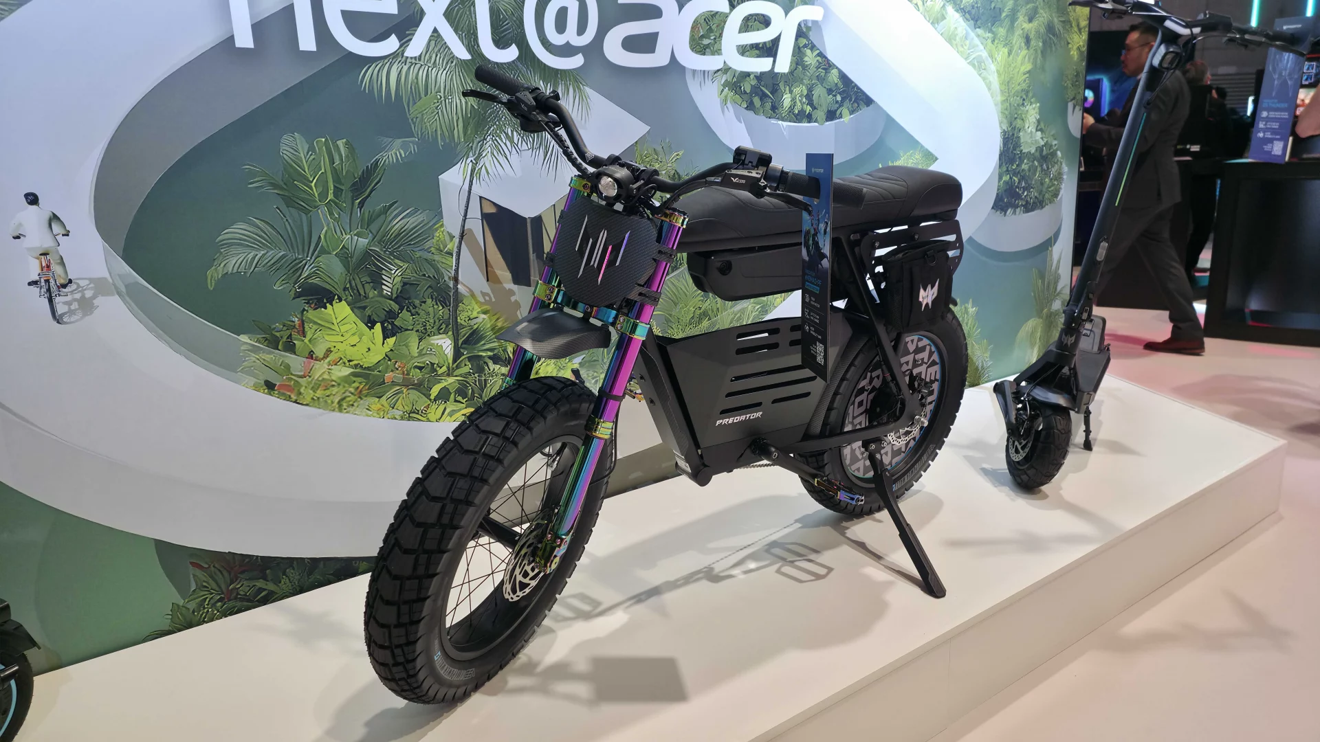 Acer показала на IFA «убийцу» MacBook Air, монструозный 5K-монитор и безумный игровой электробайк