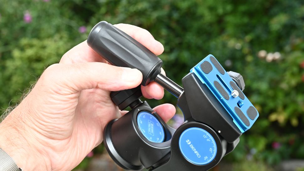 Тесты Benro HD2A: плавность хода и балансировка картинка Benro HD2A-3