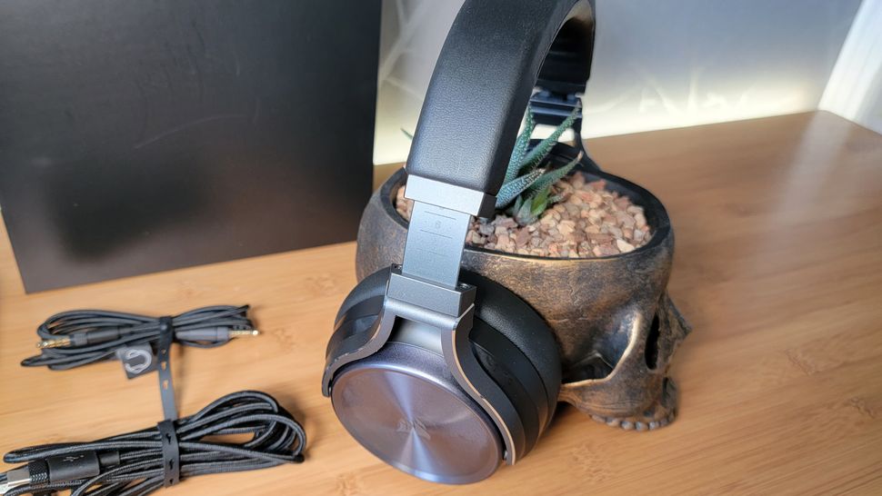 Стоит ли покупать Corsair Virtuoso XT? Обзор картинка Corsair Virtuoso RGB Wireless XT-3