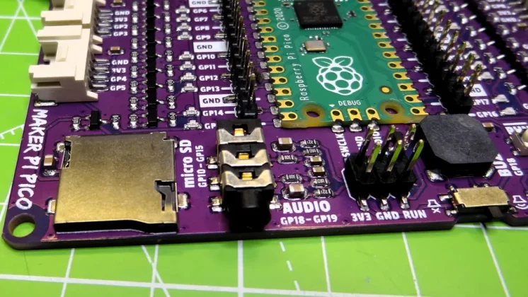 Cytron Maker Pi Pico-8