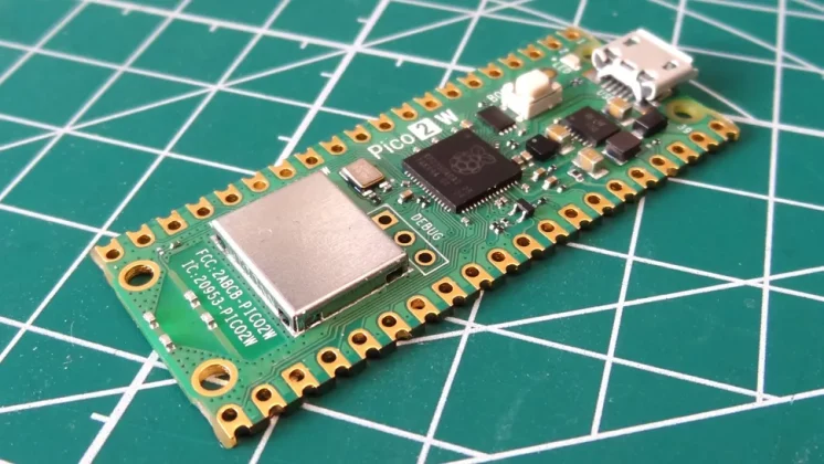 Raspberry Pi Pico 2 W-3