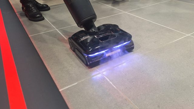 3 в 1 Roborock запускает пылесос с функцией паровой швабры