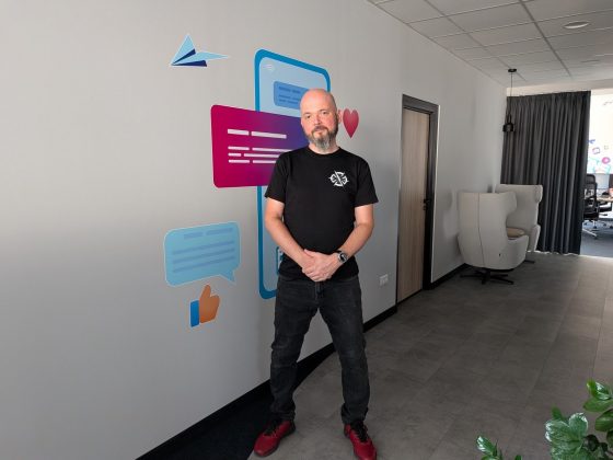 Pixel 10 и Galaxy S25