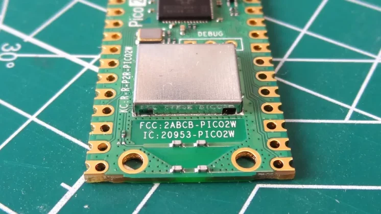 Raspberry Pi Pico 2 W-4