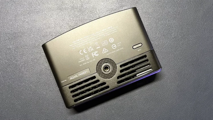 Elgato Facecam Pro-5