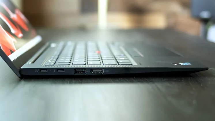 Lenovo ThinkPad X1 Carbon Gen 11-5