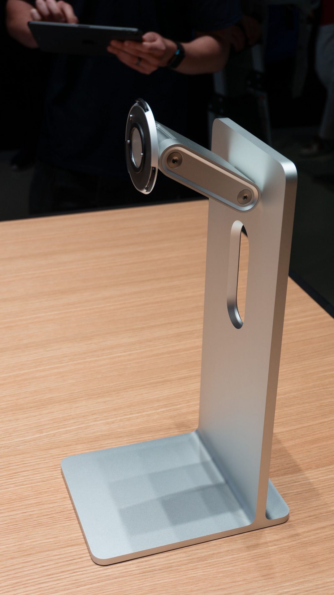 Apple Pro Display XDR-5