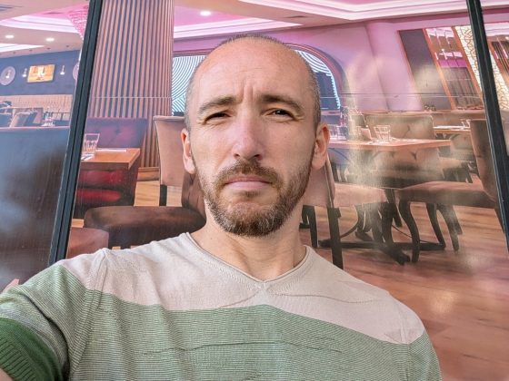 Pixel 10 и Galaxy S25