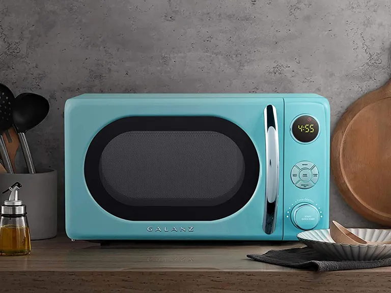 Galanz GLCMKA07BER-07 Retro