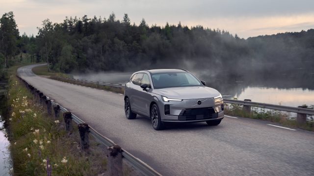 Volvo XC70 PHEV: Гибрид, который проедет 124 мили без капли бензина