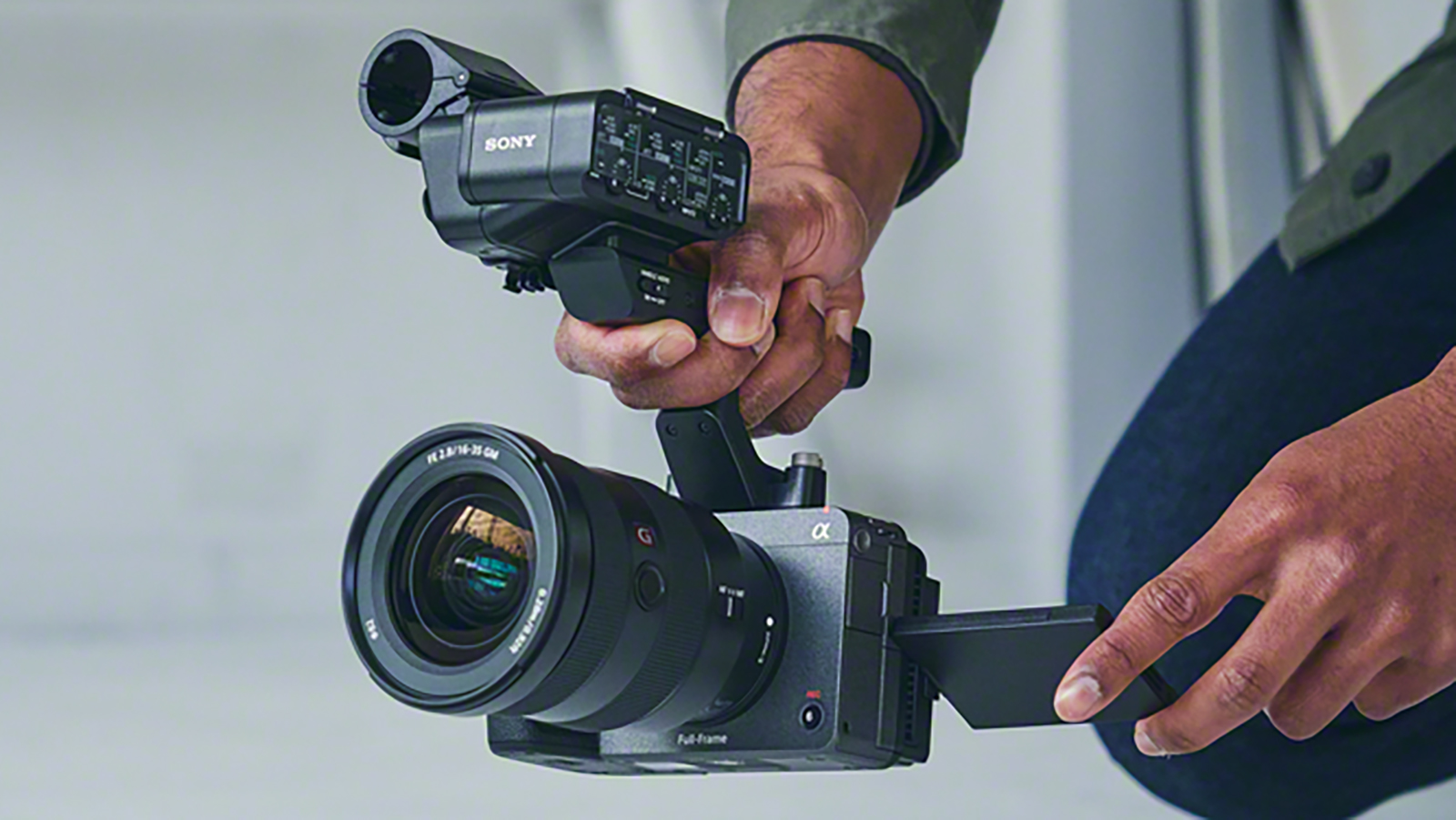 Canon бросает вызов Sony: новая кинокамера выходит на следующей неделе